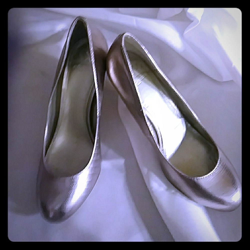 Gold heels